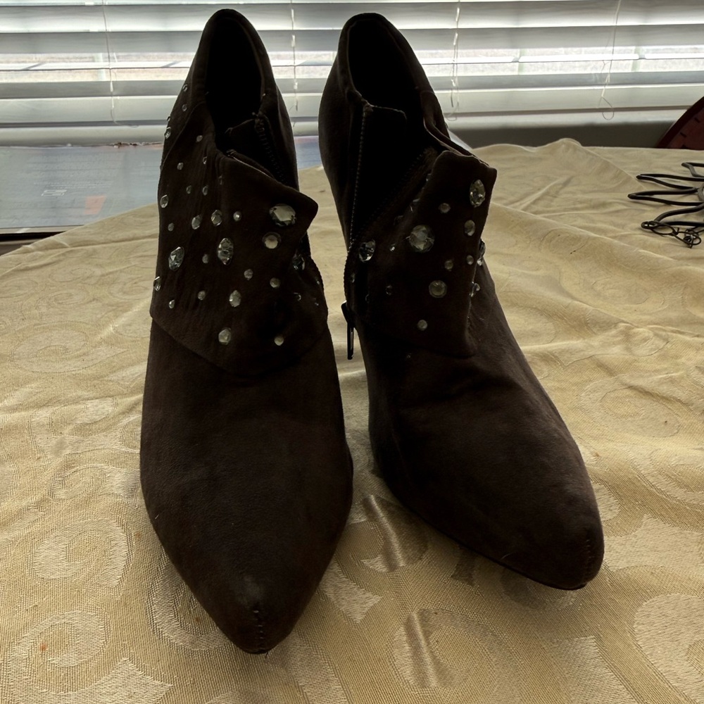 Kathy Van Zeeland grey Studded Ankle Boots